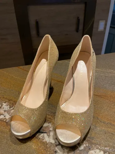 Sapato de salto alto elegante 