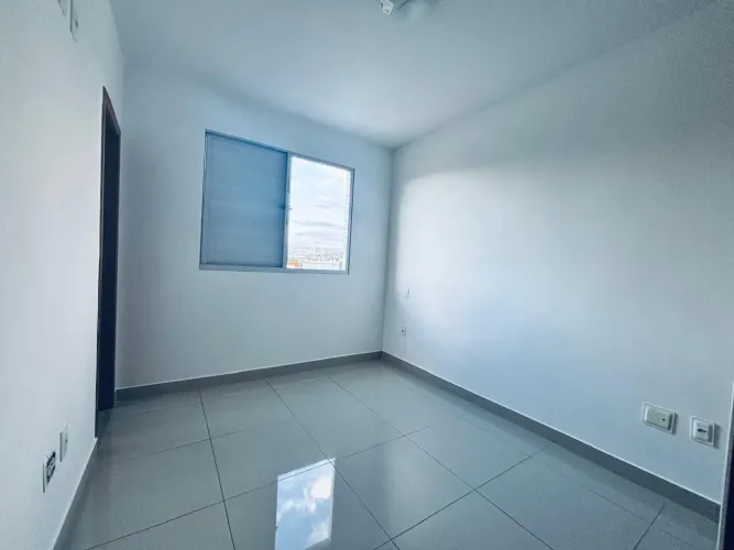 Apartamento no Tirol, completo, conforto e sofisticação