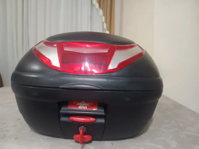 BAÚ GIVI 35 LITROS 