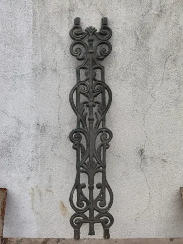 Grade de Ferro Fundido Decorativa 17x80 cm - R$ 35,00