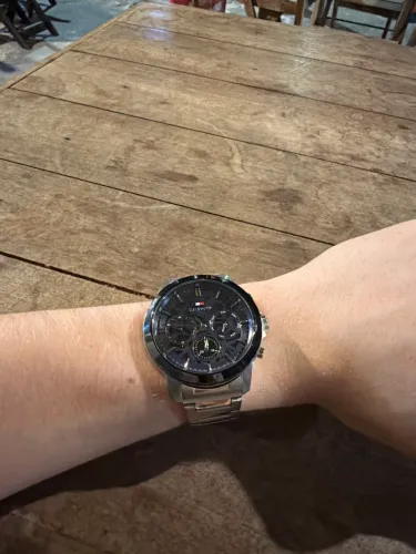 Relógio Tommy Hilfiger 44mm com caixa e garantia