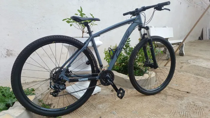 Bicicleta Oggi Hacker Sport