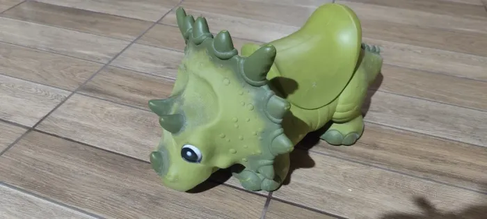 Andador dinossauro com rodinhas