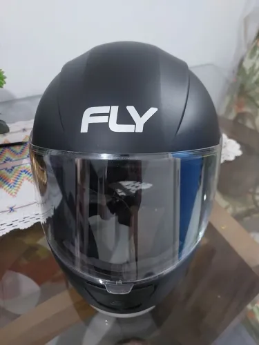 Capacete fly zero nunca usado
