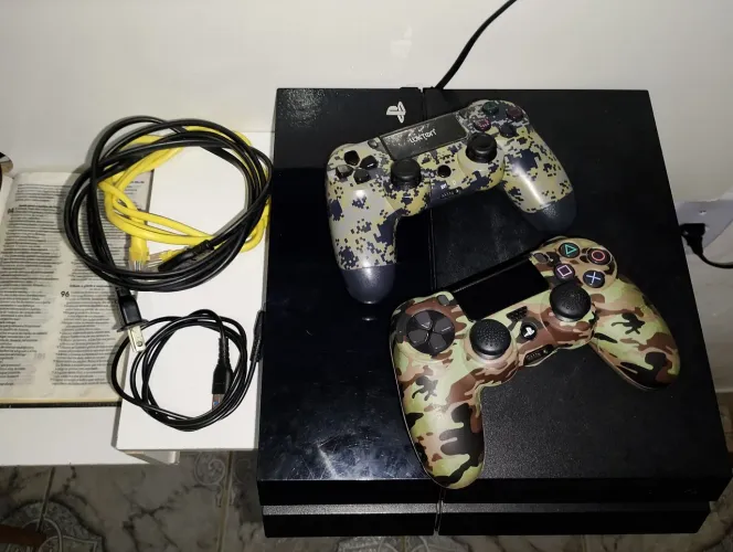 Ps4 funcionando em perfeito estado, pra sair ainda hoje!!! 1300R$