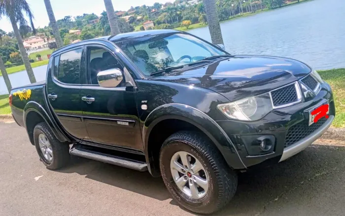Mitsubishi L200 Triton HPE 3.5 CD V6 24V Flex Aut. 2011