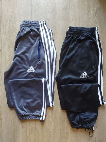 Kit 2 calças esportivas estilo Adidas (Impecáveis)