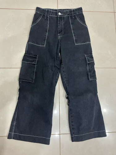 calça jeans preta pangeia