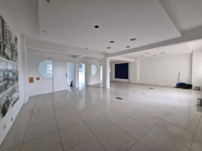 Laje Comercial à venda no centro de Santos, 3 salas unificadas. Oportunidade!!!!!