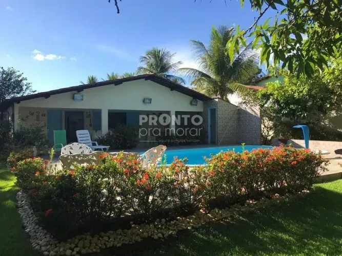 ALY Oportunidade na praia de Catuama, casa com 360m² a beira mar, 5 quartos, porteira fech