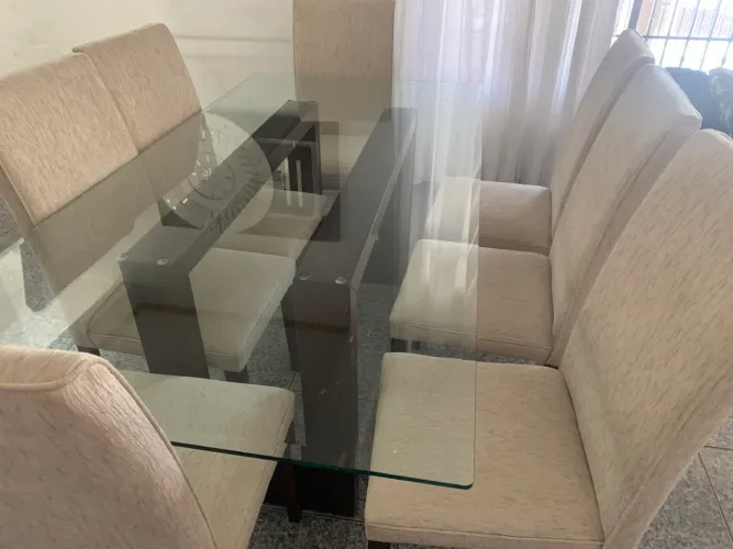 Mesa jantar 8 lugares madeira maciça 
