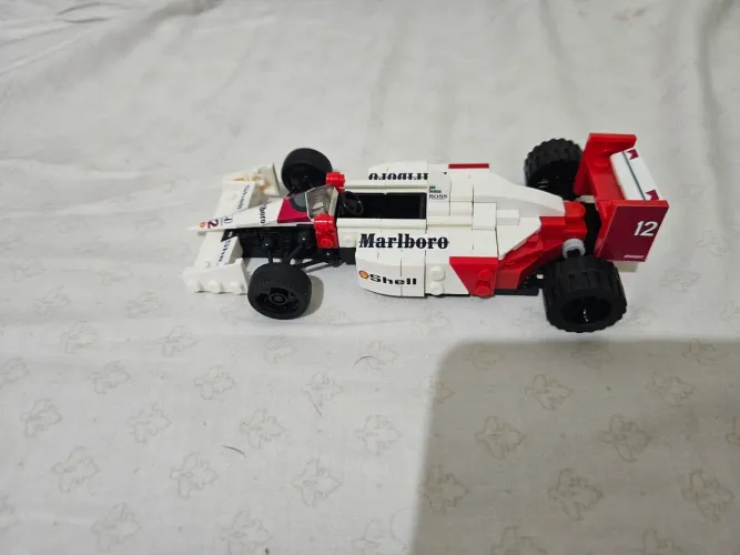Miniatura carro F1