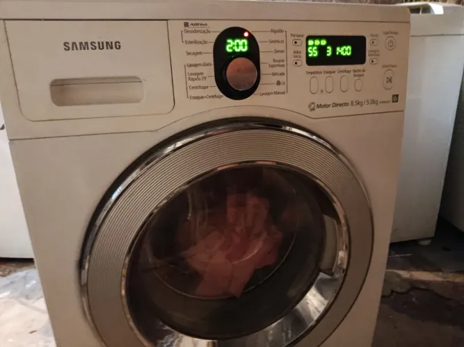 Lava e seca Samsung em perfeito estado . Com garantia e entrega