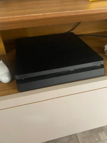 Ps 4 slim 1Tb
