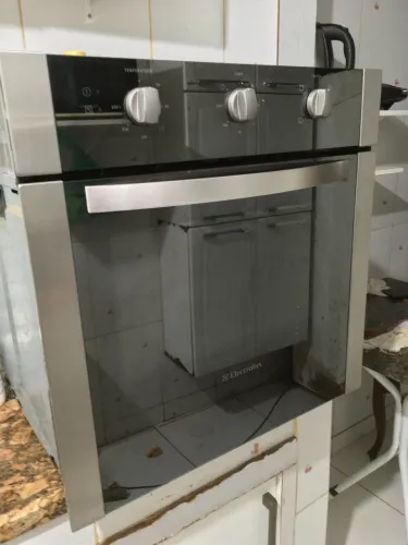 Forno elétrico espelhado Eletrolux 80l 22v 