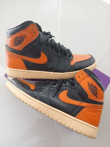 Tenis Nike Air Jordan 1