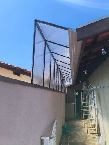 Cobertura em Policarbonato, Lona e telha