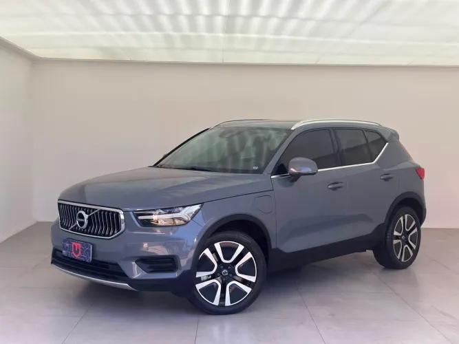 Volvo XC40 T-5 Momentum 2.0 252cv AWD 2021