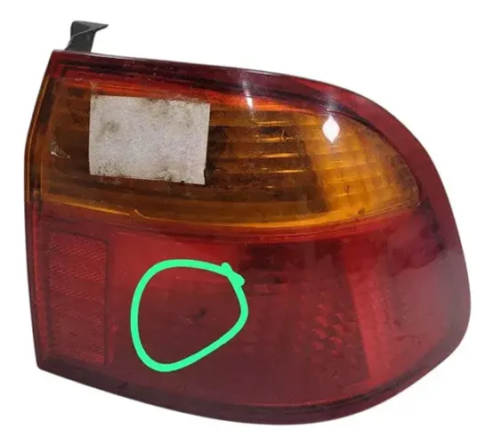 Lanterna Traseira Direita Honda Civic 2000 C/detalhes Direito/passageiro Vermelho