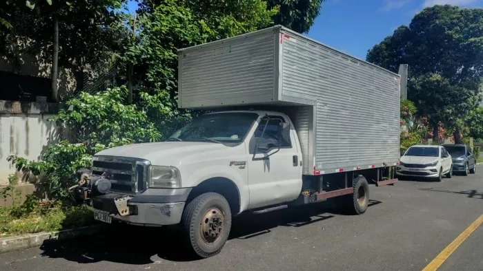Frete - mudança - locação para transportadora