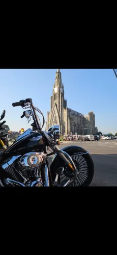 Harley-Davidson Deluxe