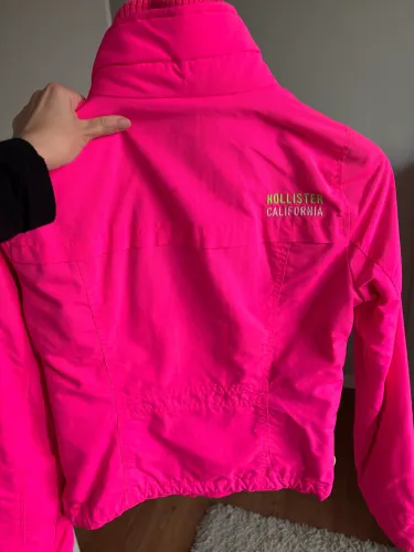 Vendo casaco Hollister importado