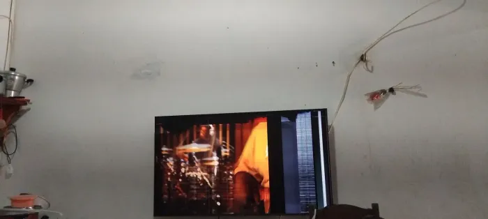 Smart TV Samsung 50" Série 7 com Defeito na Tela (Para Retirada de Peças)