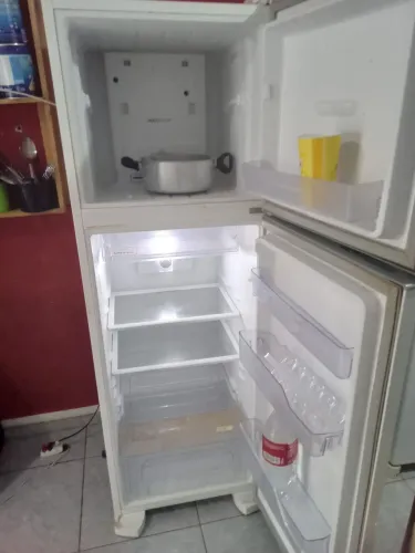Vendo essa jeladeira