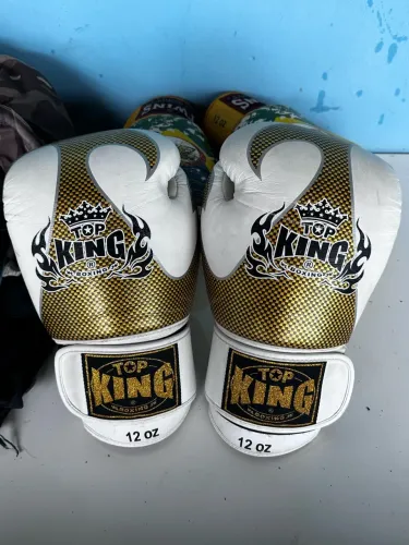 Luva Top King Boxing Empower (modelo TKBGEM-01)
