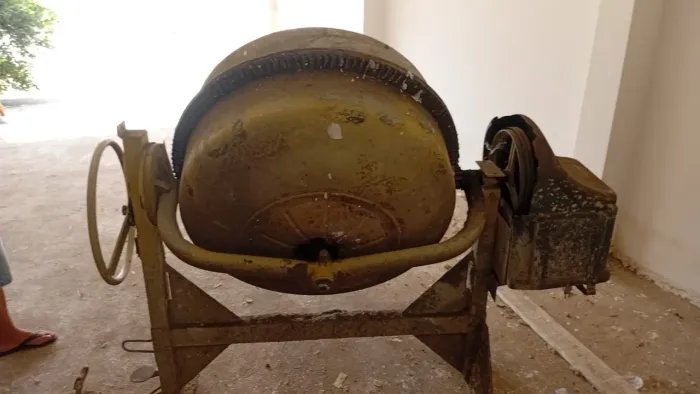 Betoneira 400litros usada