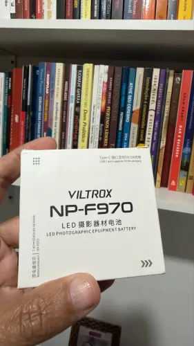 Bateria NP F 970 Viltrox com led marcador de bateria