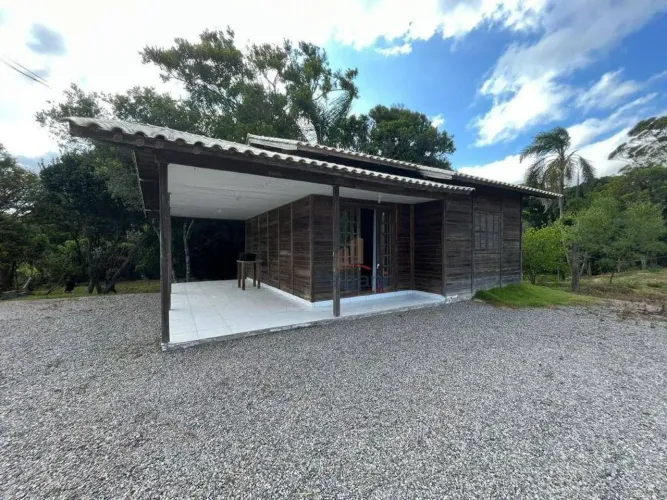 Sítio com 2 dormitórios à venda, 20000 m² por R$ 380.000,00 - Três Barras - Palhoça/SC