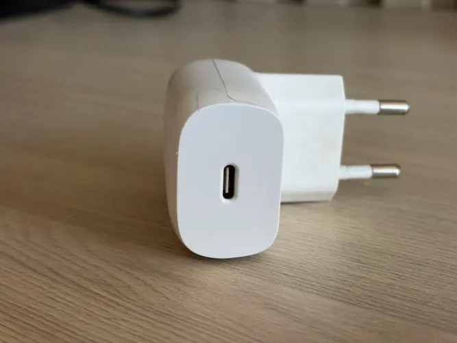Carregador de parede Belkin USB-C para iPhone, como novo