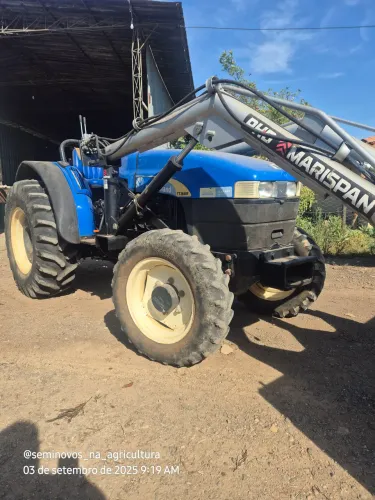 Trator nh 3840F