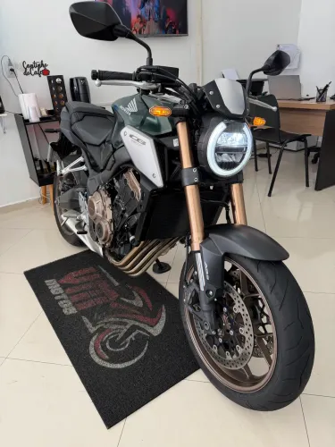 Cb 650r 2023 / financiamos 