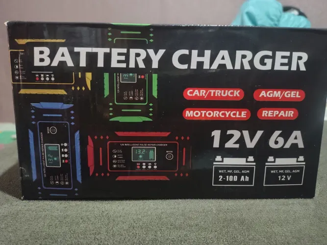 Carregador de bateria automotivo 