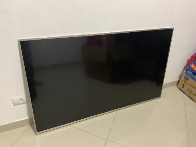 Tc Sony 55 com defeito para retirar peças 