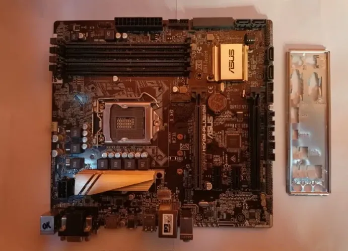 PLACA MÃE: ASUS H170M - PLUS\BR + ESPELHO - OFERTA RELÂMPAGO