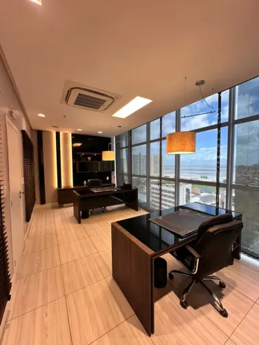Sala Corporativa 173m² 100% Equipada e Decorada | Lagoa Corporate | Vista Mar