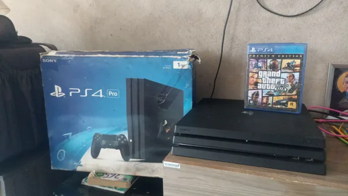 PLAYSTATION 4 PRO