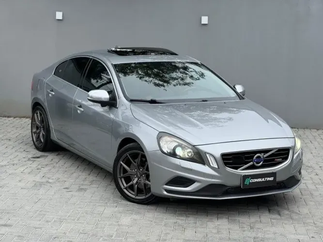 Volvo S60 T-6 R-design 3.0 AWD 4P 2012