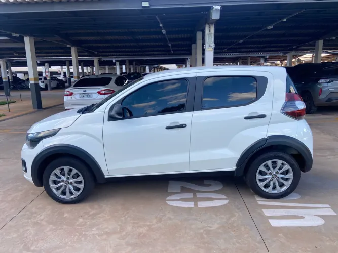 Fiat Mobi Like 1.0 Fire Flex 5P. 2024
