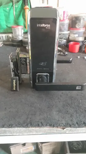 Fechadura eletrônica intelbras 