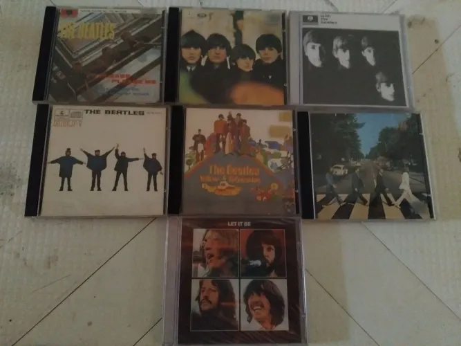 Cds lote Beatles ( 7 cds / Dois lacrados)- 199,00 para Fortaleza