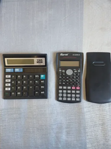 Kit com Calculadora Científica e Calculadora de Mesa