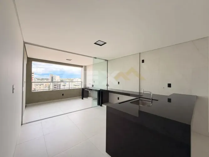 Apartamento à Venda no Centro em Divinópolis MG.