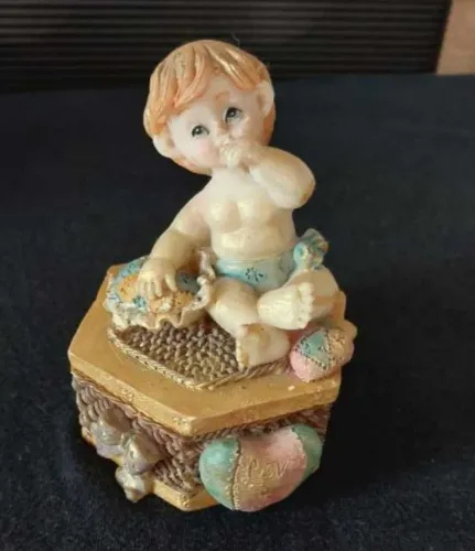 Bibêlo Porta Joias de Bebê Colecionável.