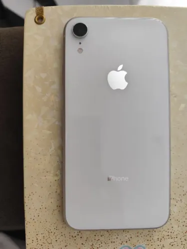 IPHONE XR 64GB