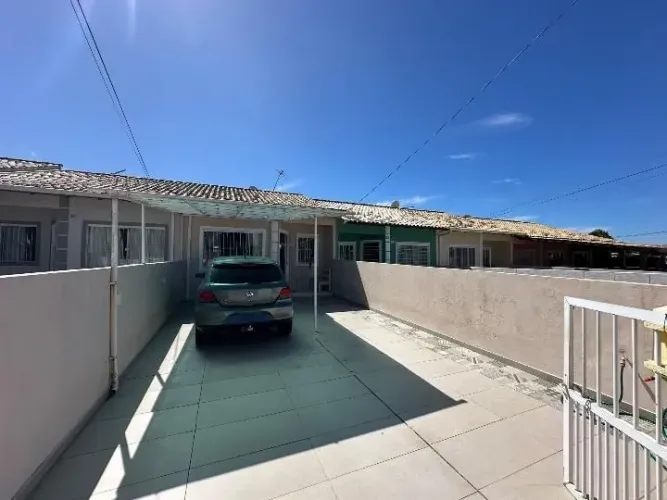 Casa com 2 quartos e churrasqueira à venda no bairro Ipiranga, em São José!