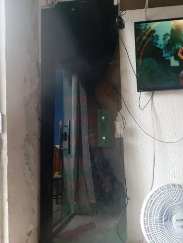 Vendo porta de vidro 10 mm
